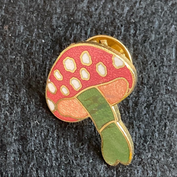 Mushroom tack pin🍄 - Picture 1 of 3